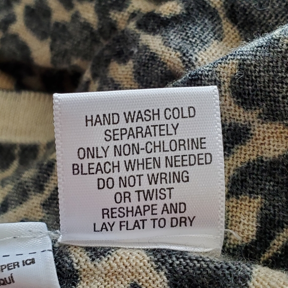 Victor Leopard Print Fine Merino Wool Open Cardigan - Picture 5 of 5